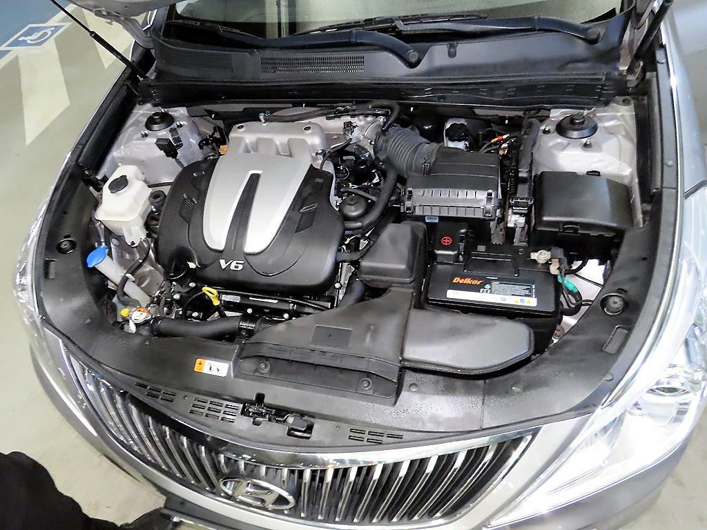 HYUNDAI Grandeur 2014 Gris - Importación desde Corea - HF Imports Iquique - Foto 19