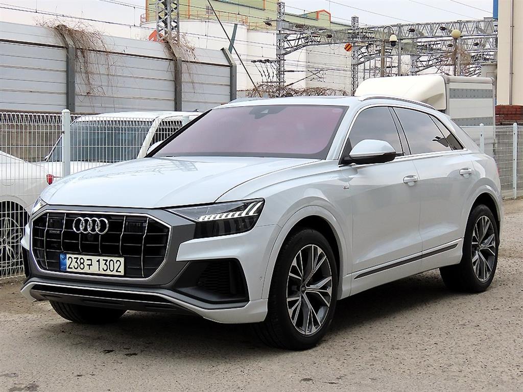 Audi Q8 - Vista 2
