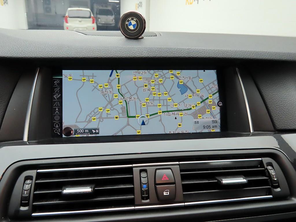 BMW 5 Series - Vista 8