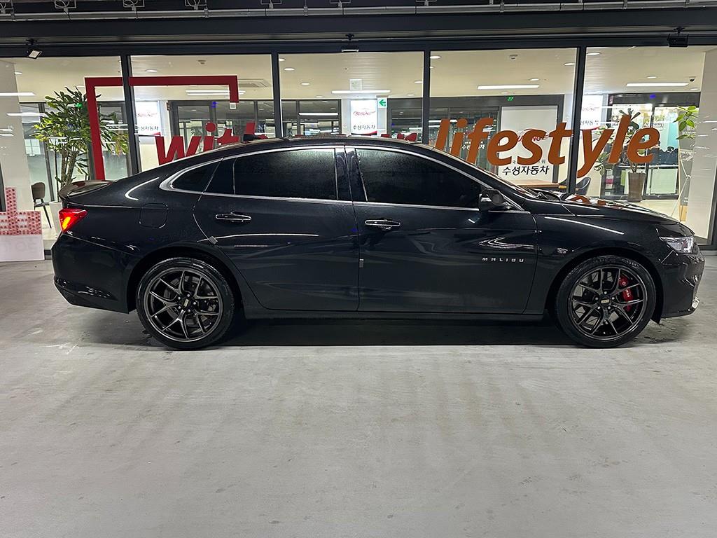 Chevrolet Malibu - Vista 3