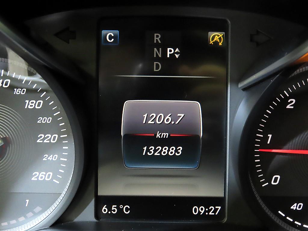 Mercedes Benz C Class - Vista 9