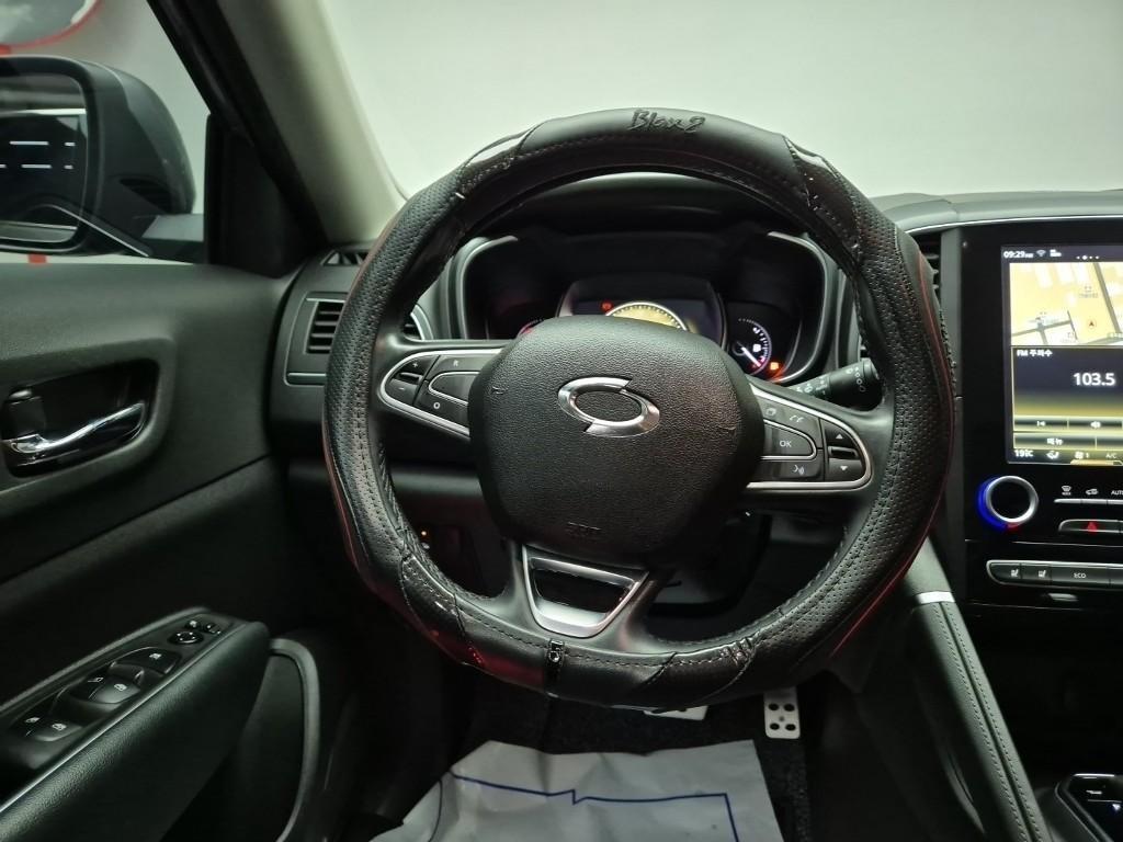 SAMSUNG QM6 - Vista 9