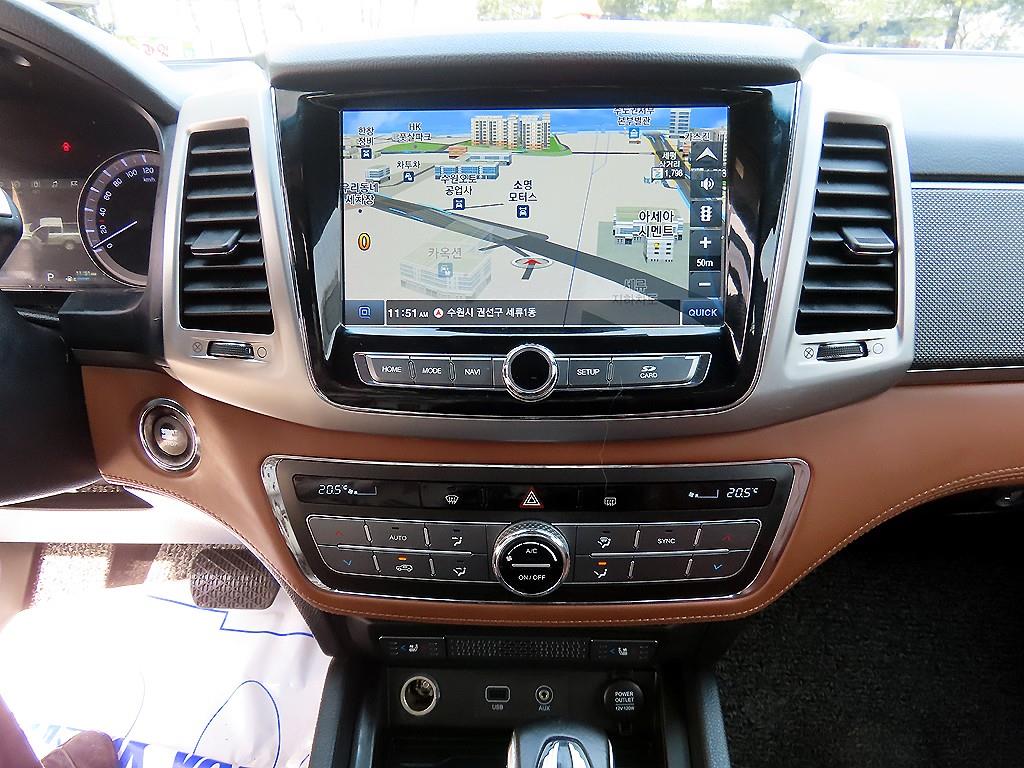 Ssangyong Rexton 2019 Blanco - Importación desde Corea - HF Imports Iquique - Foto 14