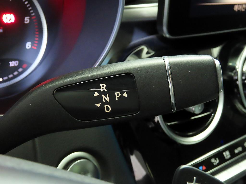 Mercedes Benz C Class - Vista 12