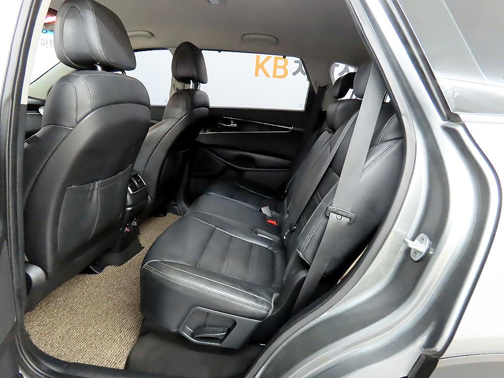KIA Sorento - Vista 6