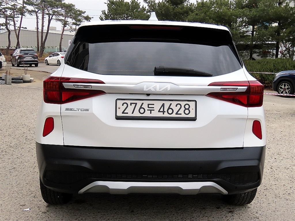 KIA Seltos - Vista 4