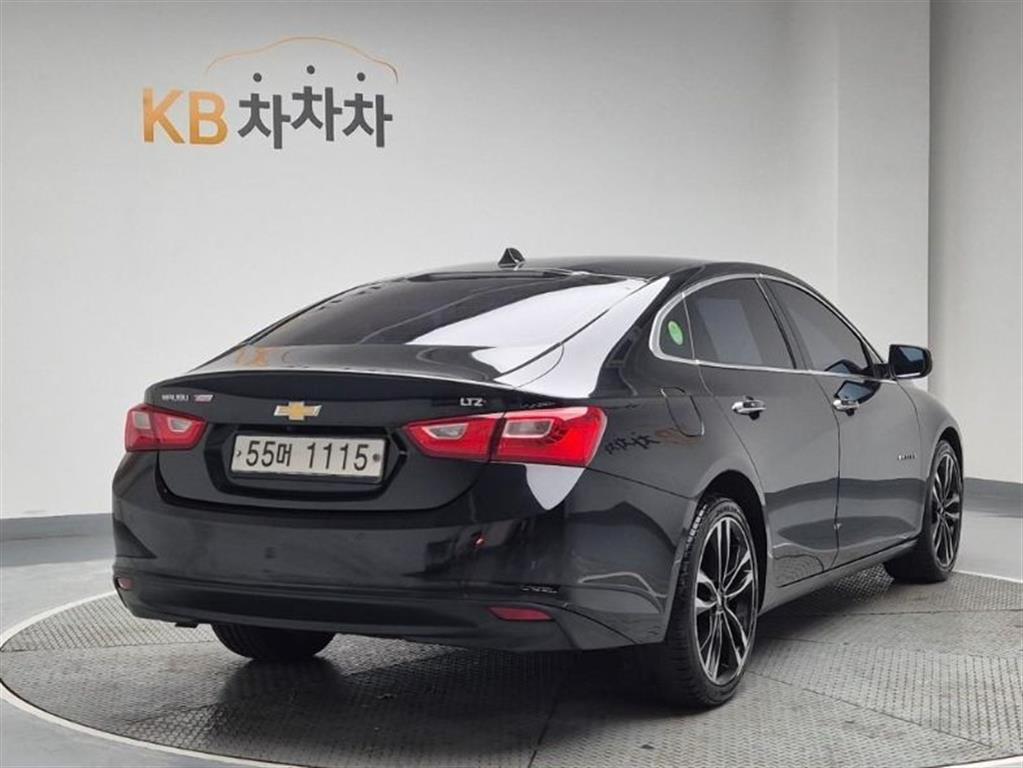 Chevrolet Malibu - Vista 4