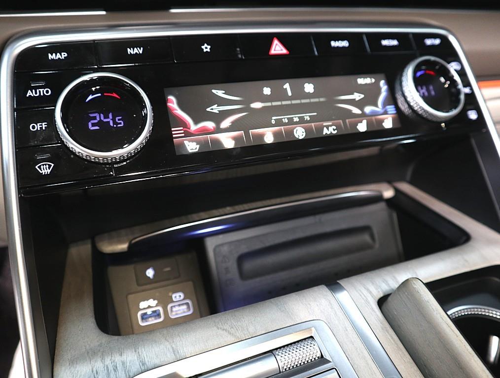 Genesis GV80 - Vista 11