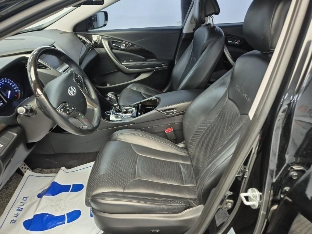 HYUNDAI Grandeur - Vista 6