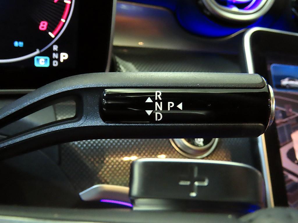 Mercedes Benz C Class - Vista 12