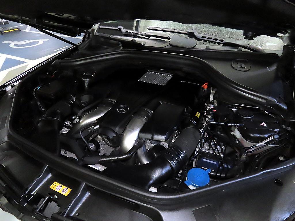 Mercedes Benz GLS Class 2017 Negro - Importación desde Corea - HF Imports Iquique - Foto 19