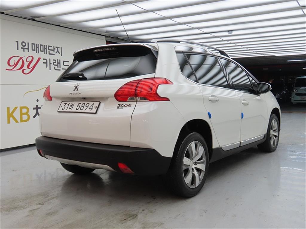 Peugeot 2008 - Vista 4