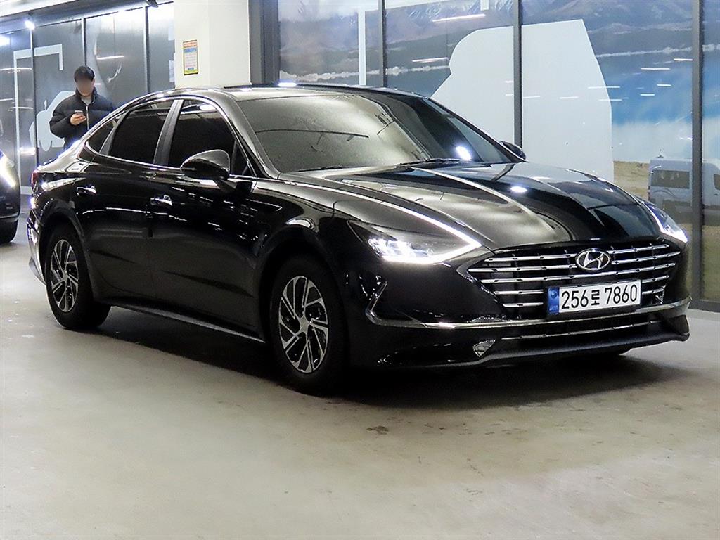 HYUNDAI Sonata 2023 Negro - Importación desde Corea - HF Imports Iquique - Foto 1