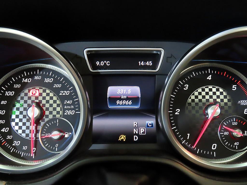 Mercedes Benz GLE Class - Vista 9