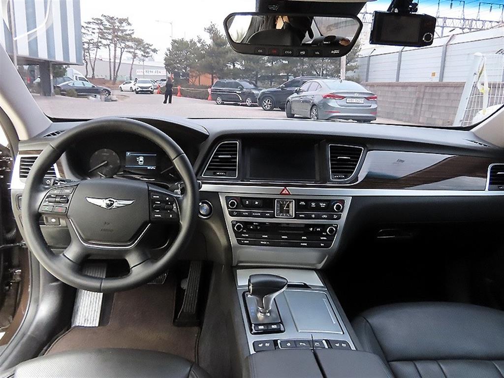 Genesis G80 - Vista 7