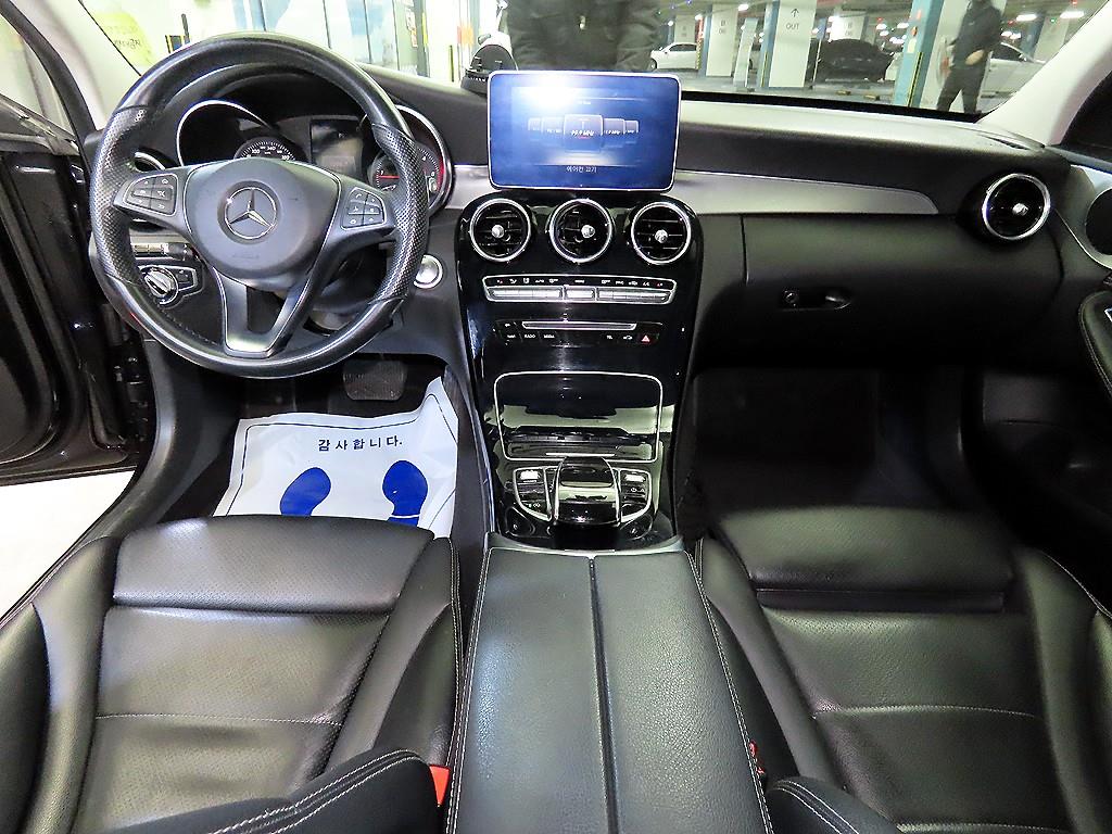 Mercedes Benz C Class - Vista 10