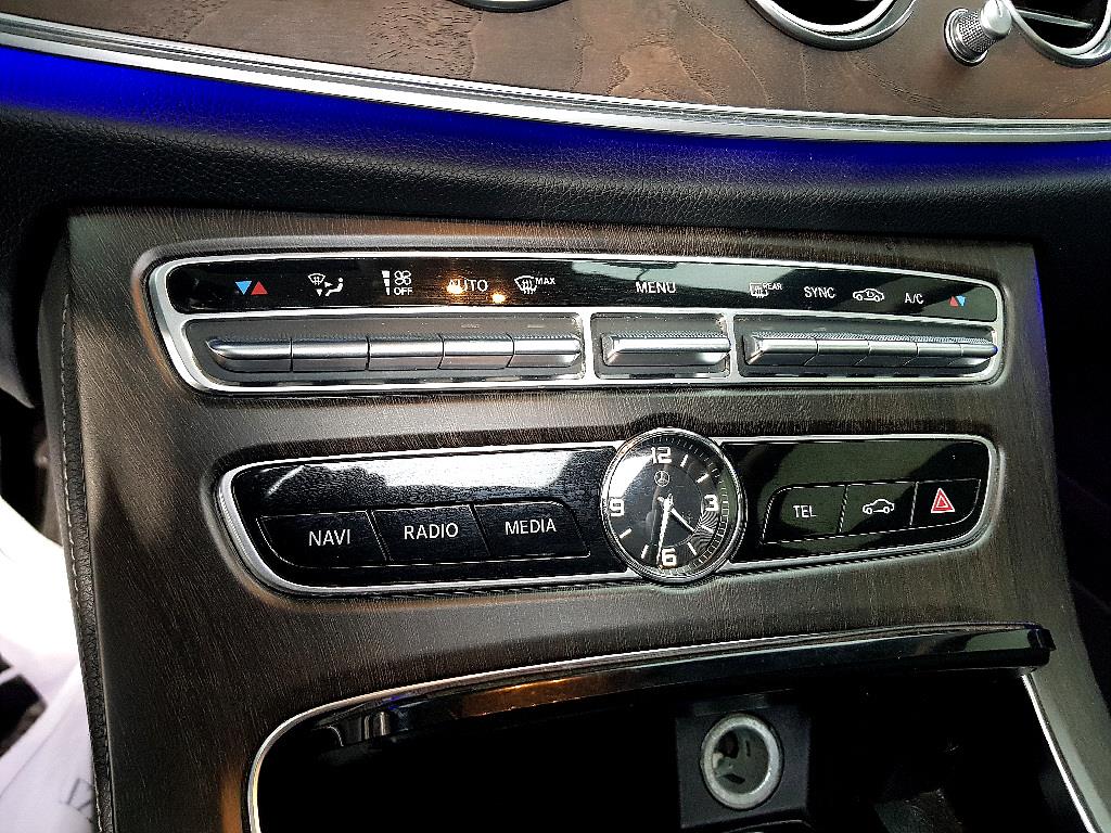 Mercedes Benz E class - Vista 11