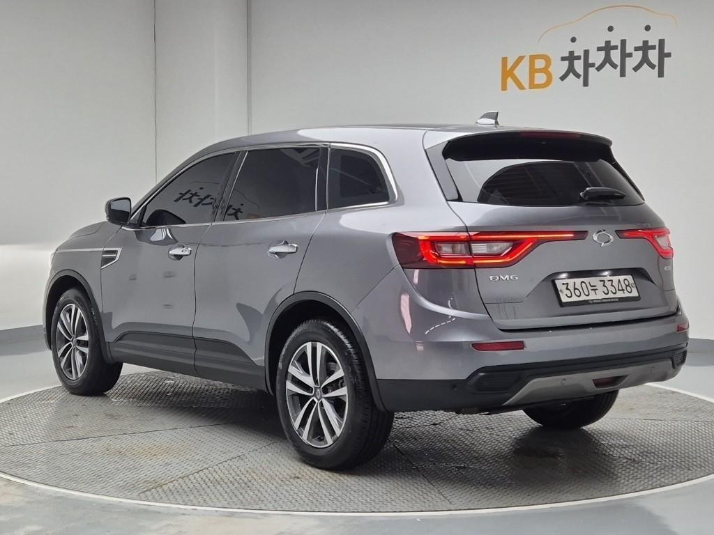 SAMSUNG QM6 - Vista 2