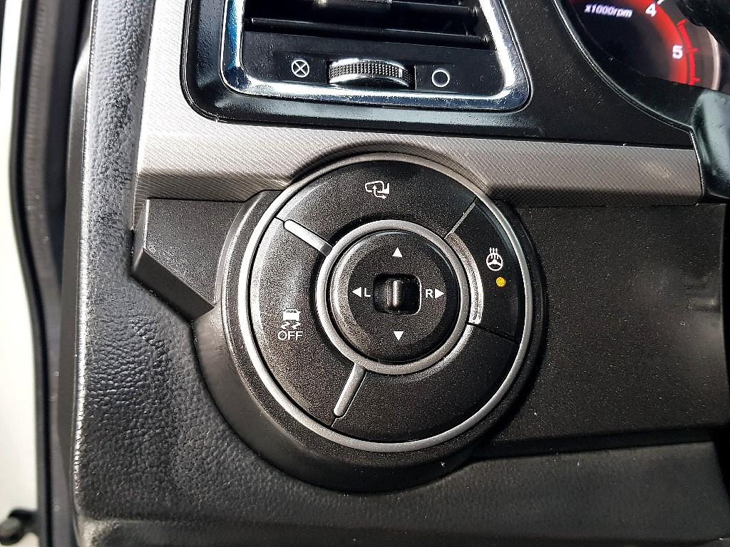 Ssangyong Korando - Vista 12