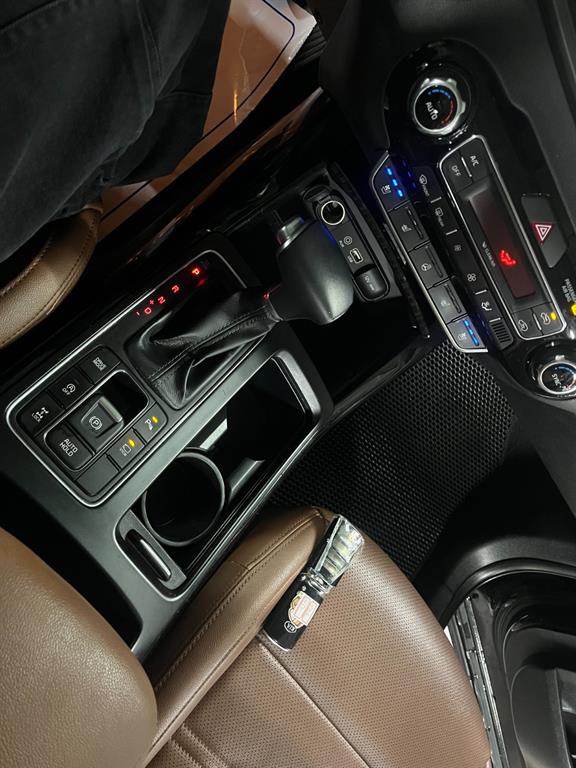 KIA Sorento - Vista 12