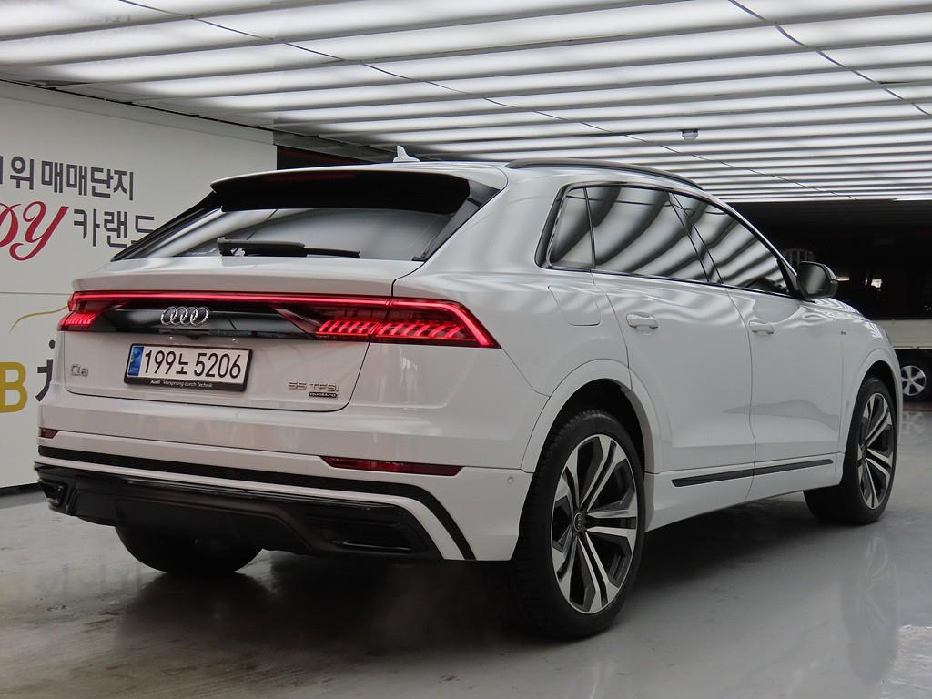 Audi Q8 - Vista 3
