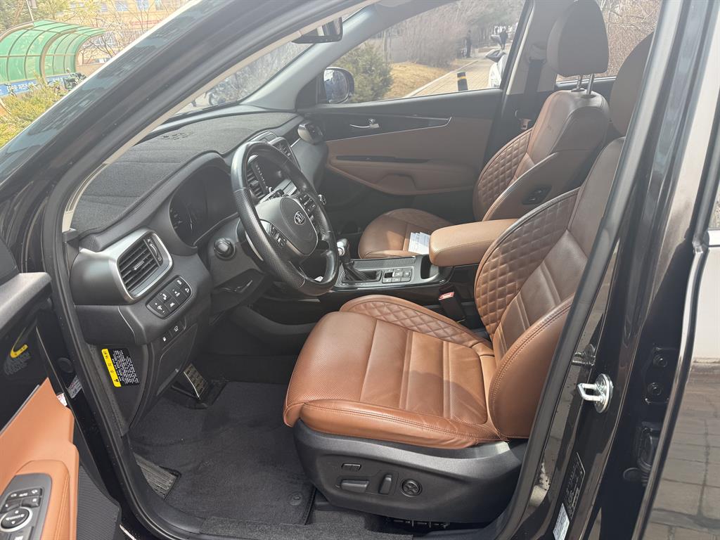 KIA Sorento - Vista 9