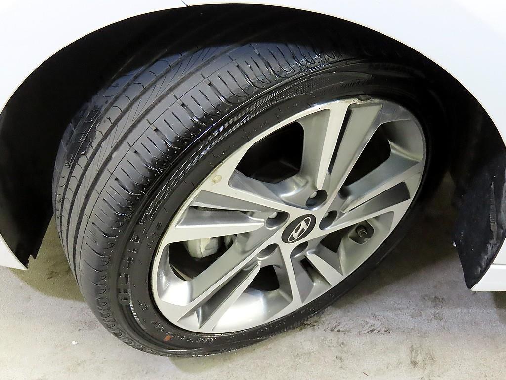 HYUNDAI Avante 2018 Blanco - Importación desde Corea - HF Imports Iquique - Foto 19