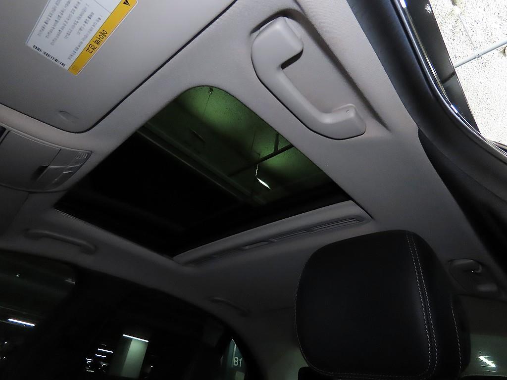 Mercedes Benz C Class 2016 Negro - Importación desde Corea - HF Imports Iquique - Foto 17