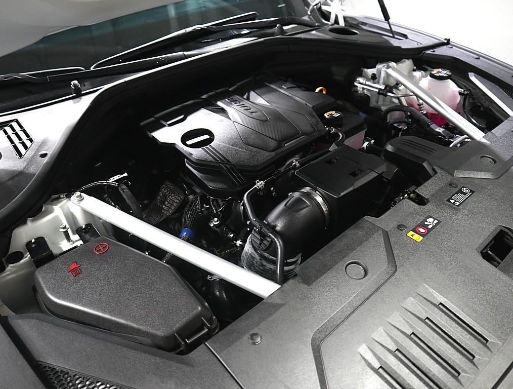 Genesis GV70 - Vista 6