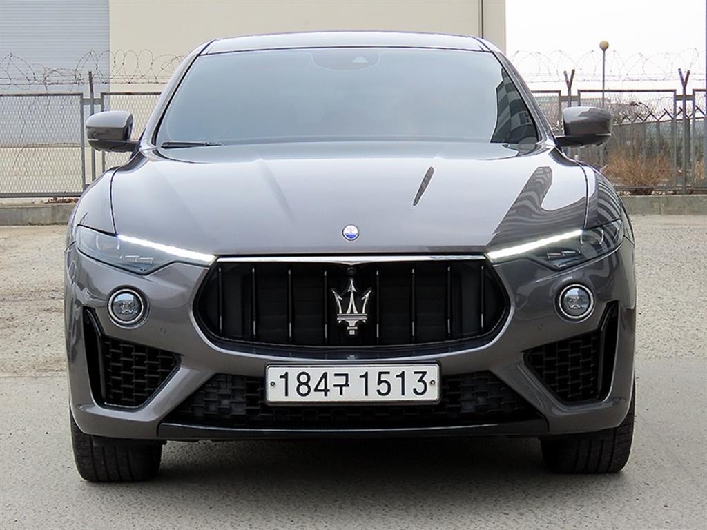 Maserati Levante 2019 Gris - Importación desde Corea - HF Imports Iquique - Foto 1