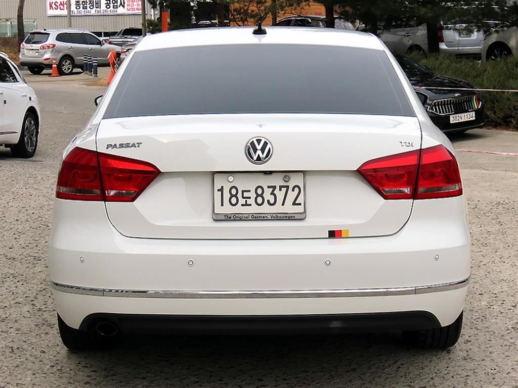Volkswagen Passat - Vista 4