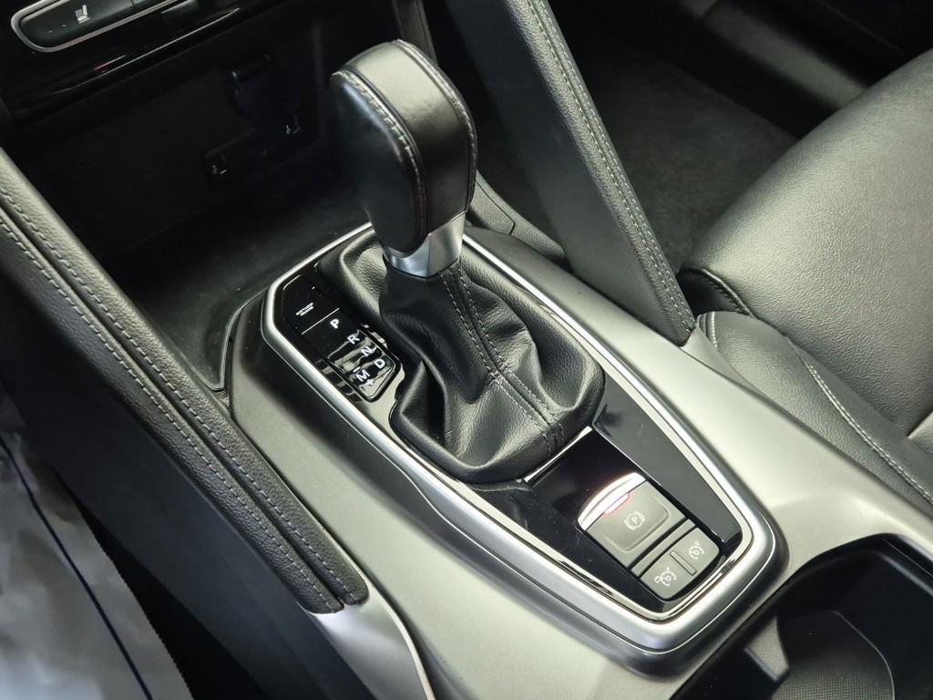 SAMSUNG QM6 - Vista 8