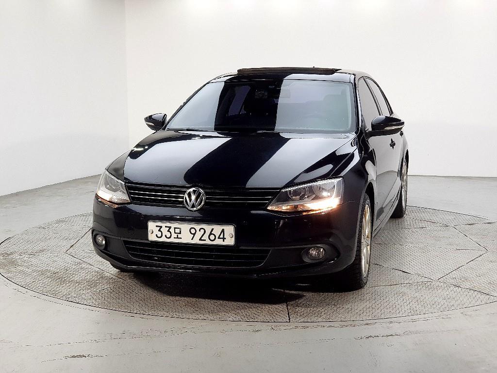 Volkswagen Jetta - Vista 2