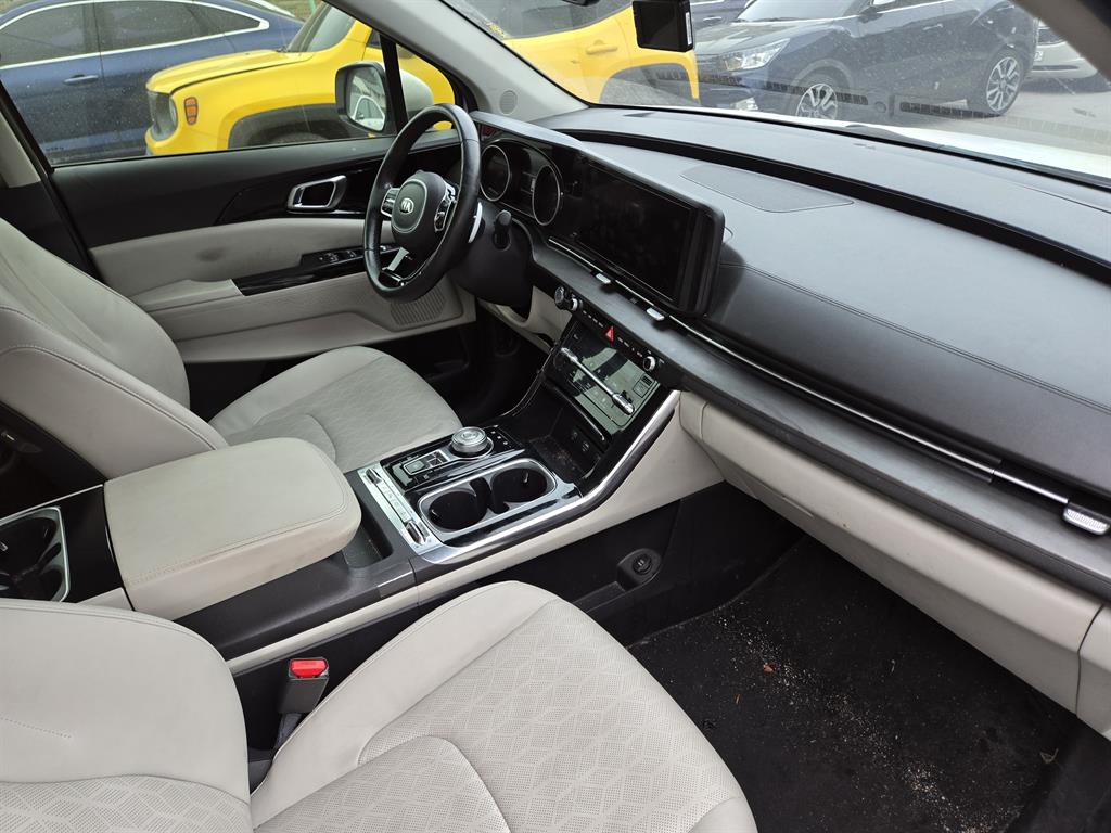 KIA Carnival - Vista 7