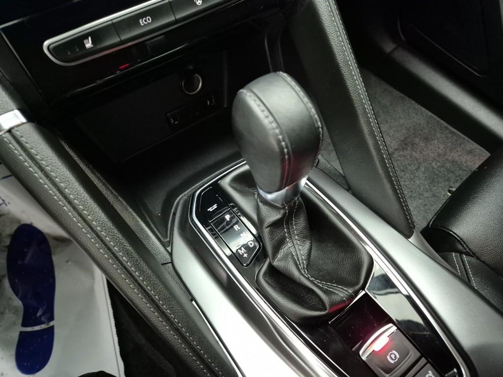 SAMSUNG QM6 - Vista 12