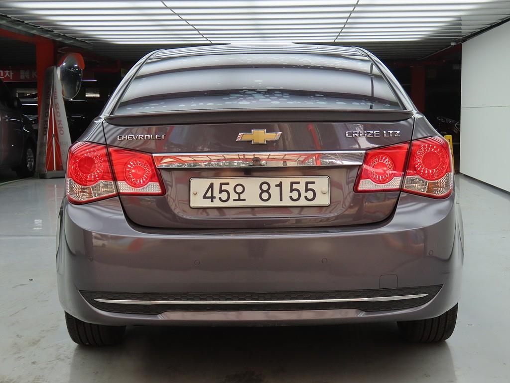 Chevrolet Cruise - Vista 3