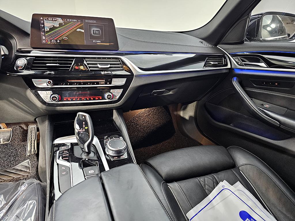 BMW 5 Series - Vista 10