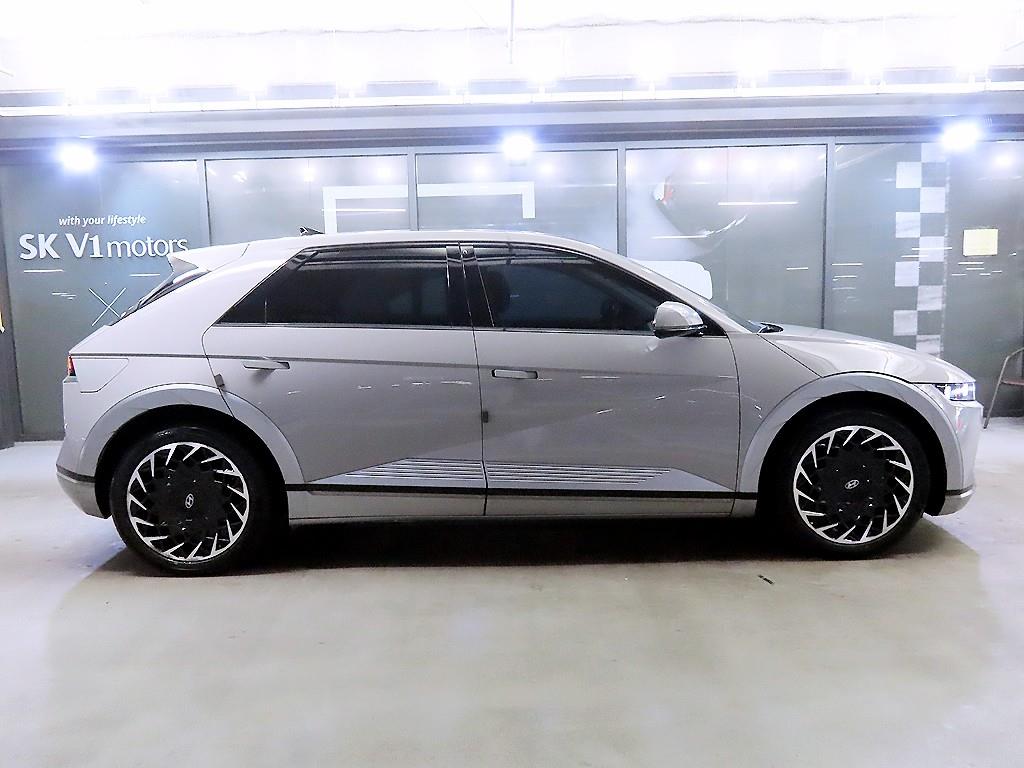 HYUNDAI Ioniq 5 - Vista 3