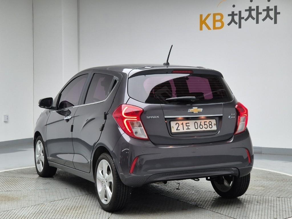 Chevrolet Spark - Vista 3