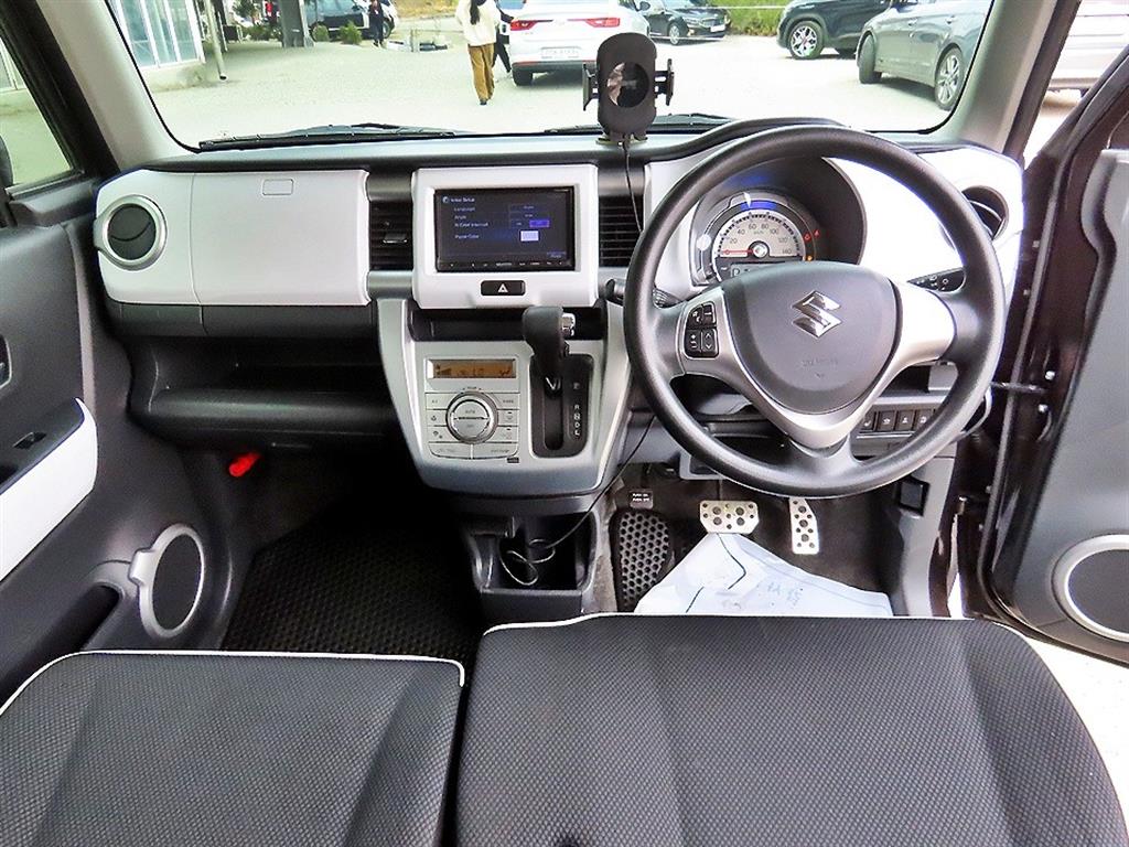 Suzuki Hustler - Vista 7