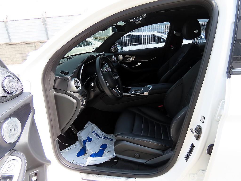 Mercedes Benz GLC Class - Vista 5