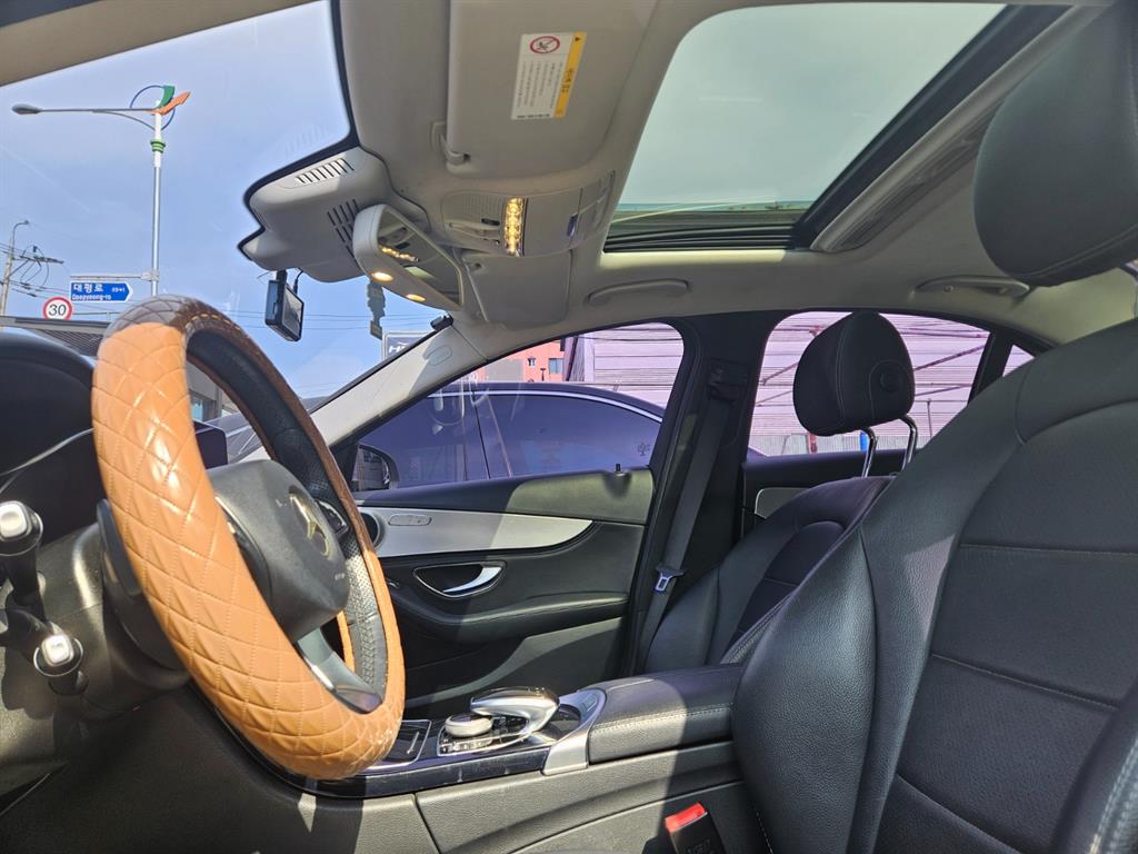 Mercedes Benz C Class 2015 Blanco - Importación desde Corea - HF Imports Iquique - Foto 17