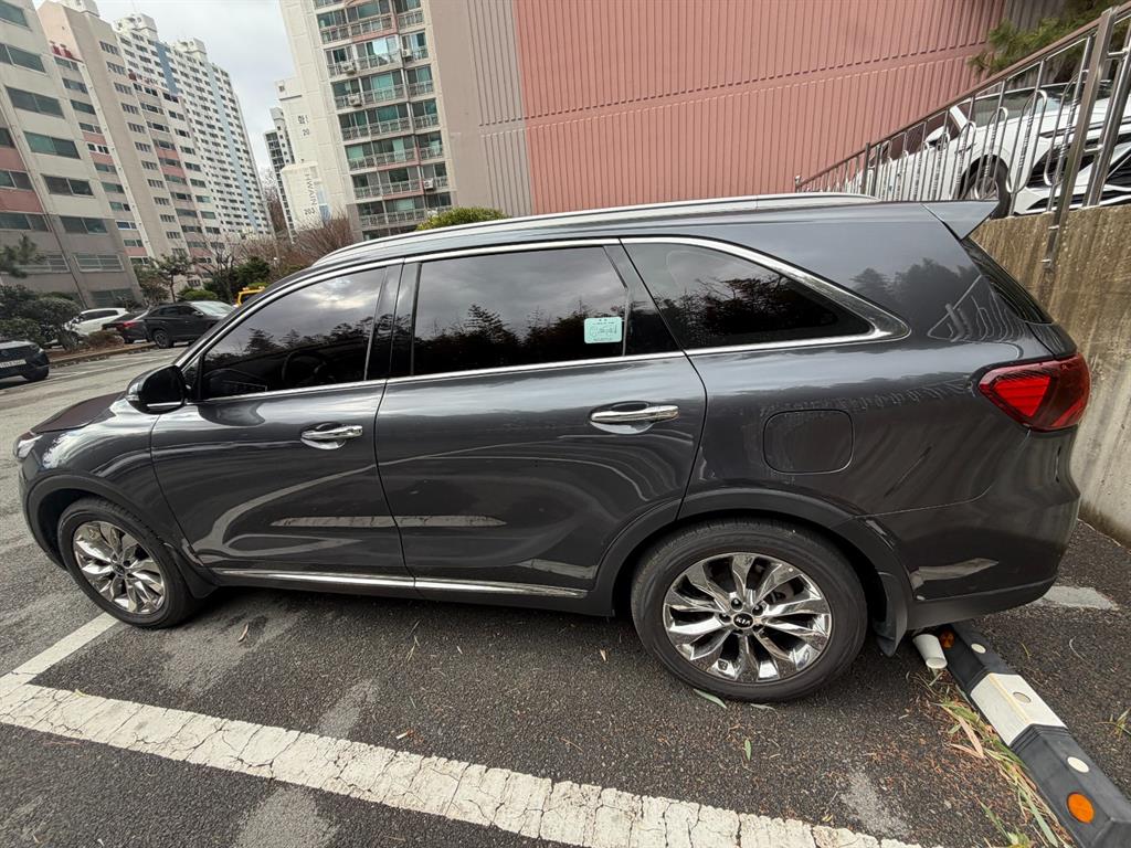KIA Sorento - Vista 3