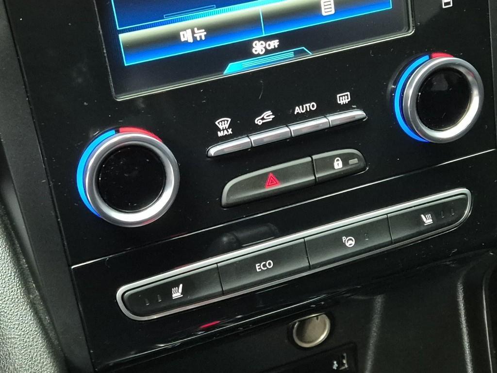 SAMSUNG QM6 - Vista 11