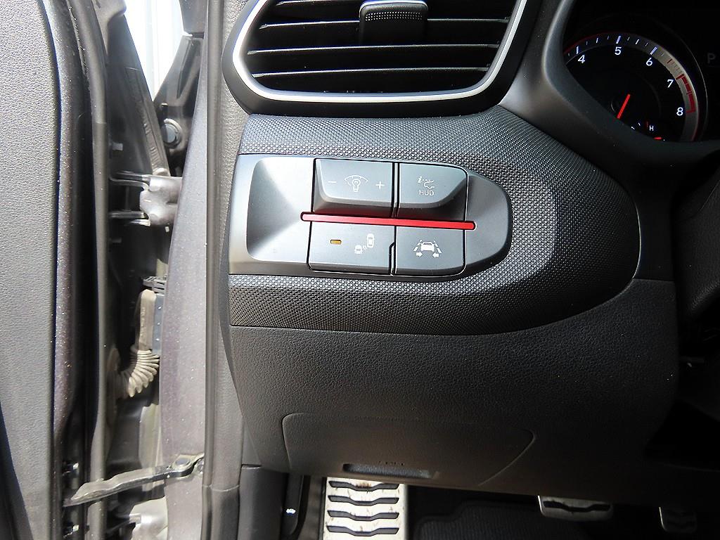 HYUNDAI Veloster 2018 Gris - Importación desde Corea - HF Imports Iquique - Foto 13