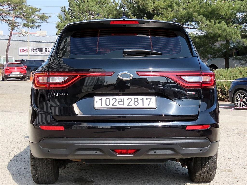 SAMSUNG QM6 - Vista 4