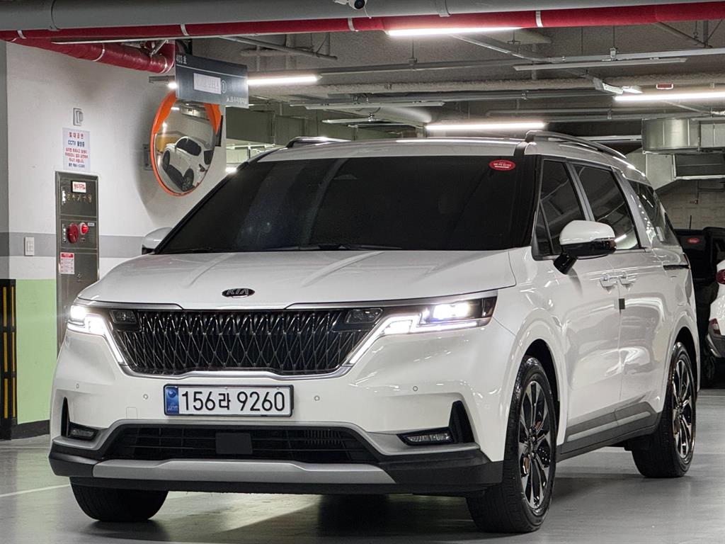 KIA Carnival - Vista 3