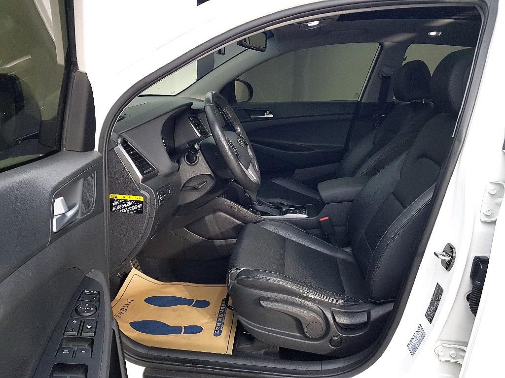 HYUNDAI Tucson - Vista 8