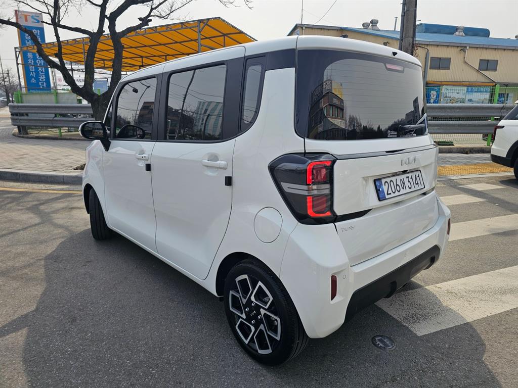 KIA Ray - Vista 4