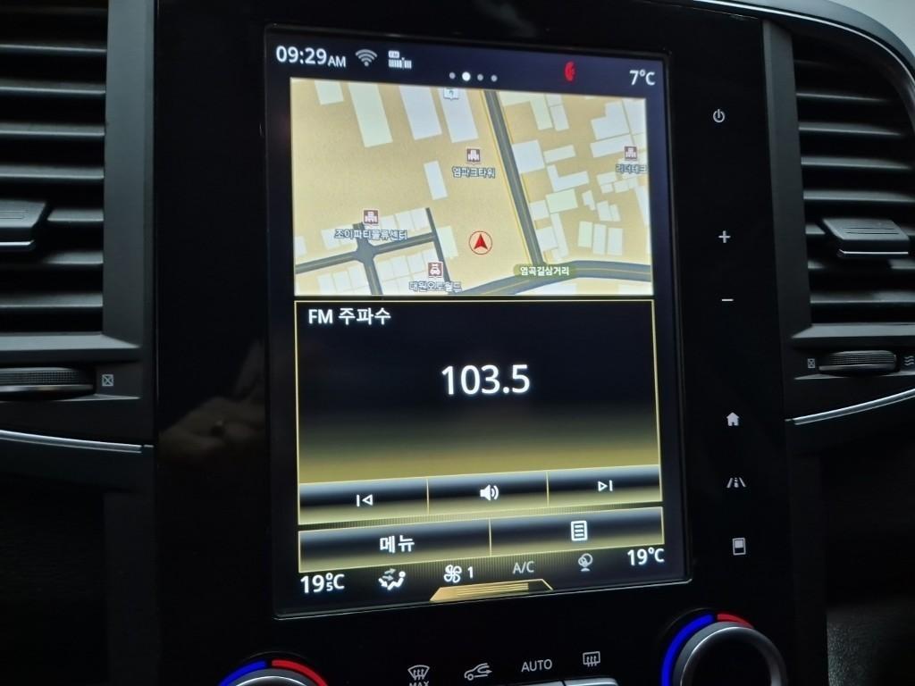 SAMSUNG QM6 - Vista 12